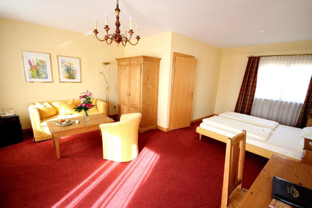 Carinthia Stadthotel Клагенфурт Екстериор снимка