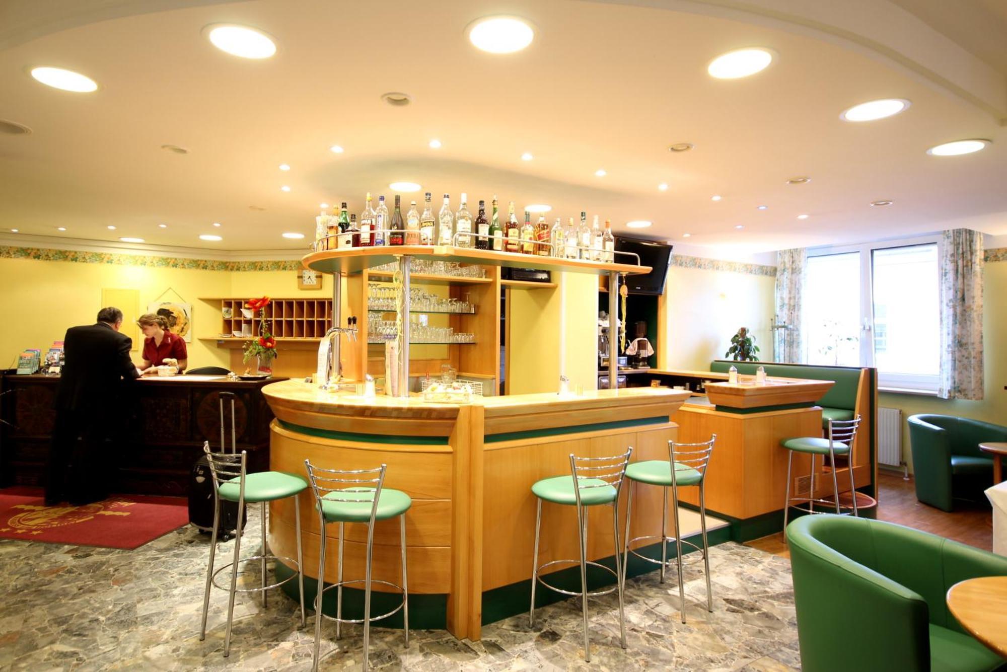 Carinthia Stadthotel Клагенфурт Екстериор снимка