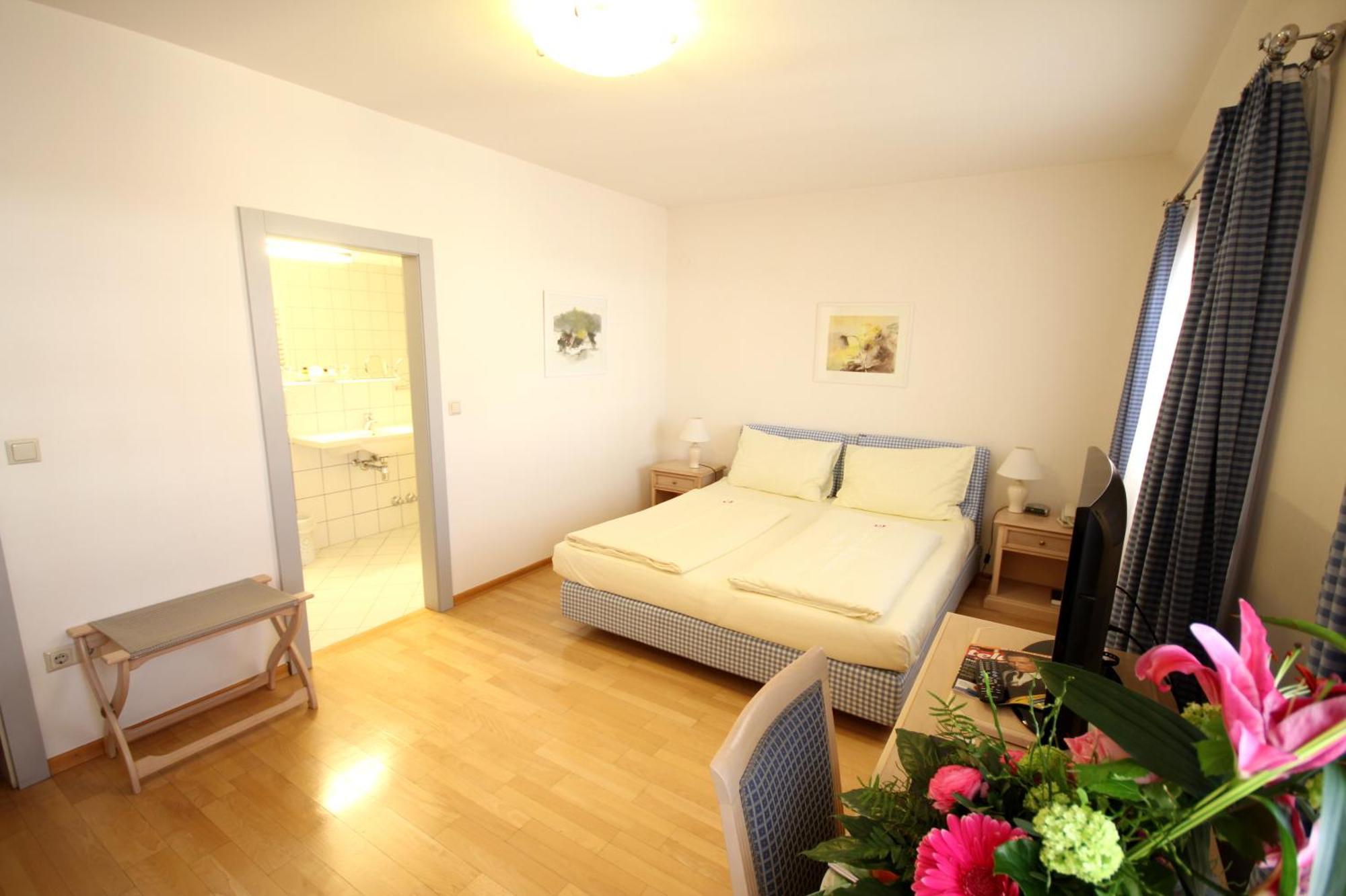 Carinthia Stadthotel Клагенфурт Екстериор снимка