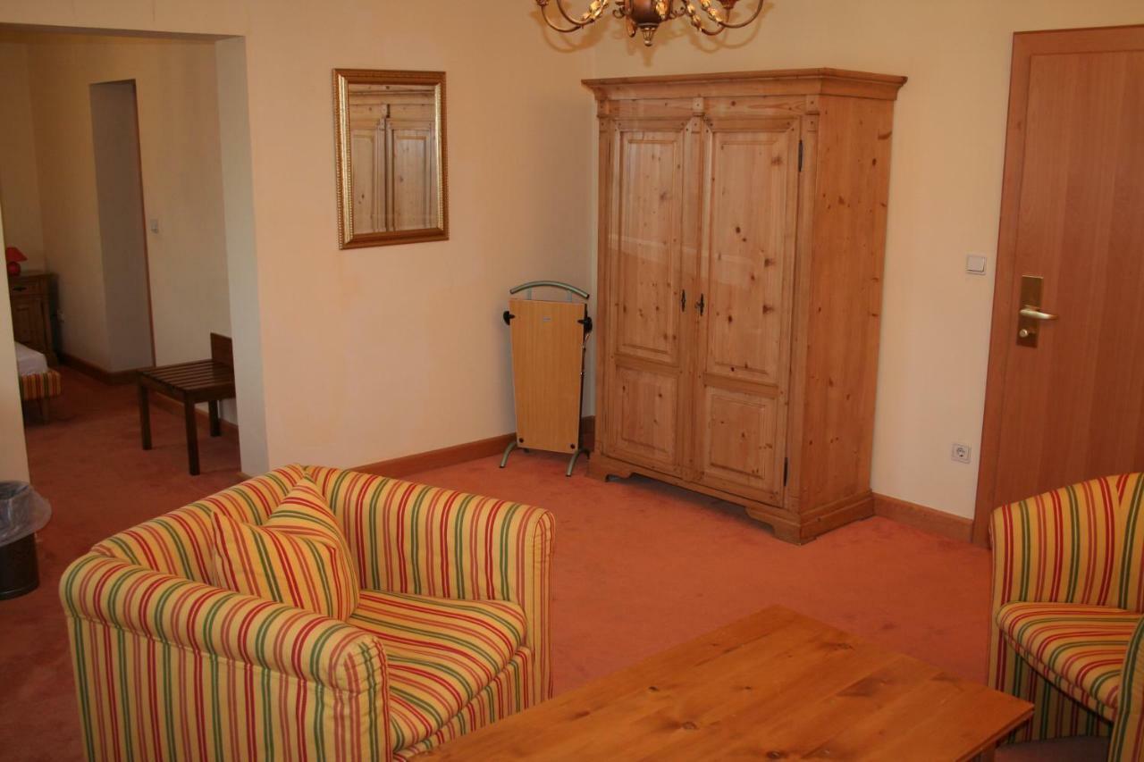Carinthia Stadthotel Клагенфурт Екстериор снимка